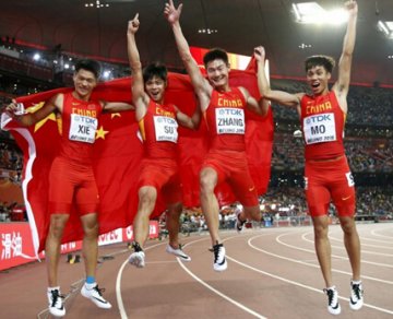 中国男子4x100夺银创纪录 康比特做体能后盾