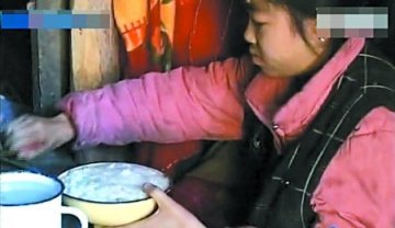 15岁少女一天吃8顿饭10斤米 专家疑其代谢失调