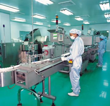 努力推动我国药物质量标准提升——白云山和黄参与《中国药典》消炎利胆片标准制定