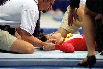 桑兰诞下男孩 高位截瘫不影响生育