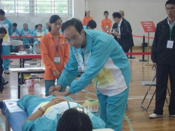 我校选手参加全国中医药院校技能大赛-2012′华佗杯针灸推拿临床技能大赛中获奖