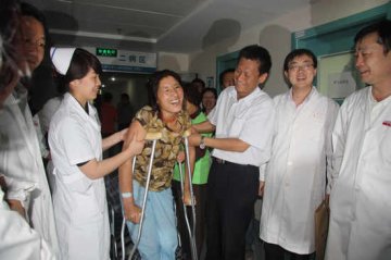 到西京医院接收玉树地震患者