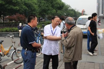 曹多志：传染病防治战线的开拓者
