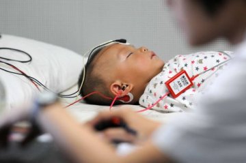 听力障碍检查脑电波