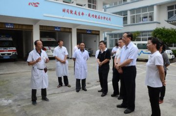 王国强副主任在云南调研基本医疗卫生法、中医药和疾病预防控制工作