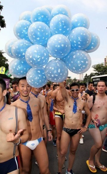 台湾5万名同性恋大游行