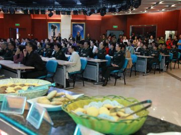 解放军第306医院首创“学术午餐会”活动