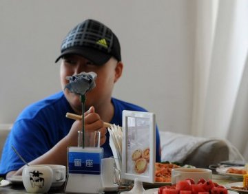 滚蛋吧！肿瘤君