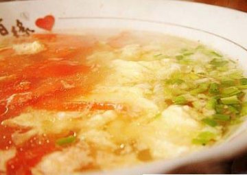 健康指南：西红柿一定要先炒再熬汤