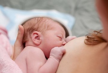 家庭生产：孕妇在家中分娩