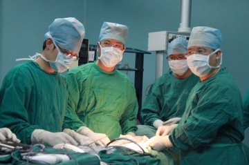 孙逸仙纪念医院增城院区实施增城市首例腹腔镜下膀胱全切原位回肠新膀胱手术