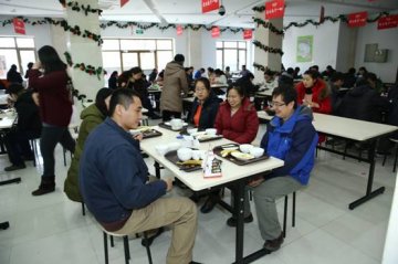 南纬路办公区职工就餐难问题得到解决