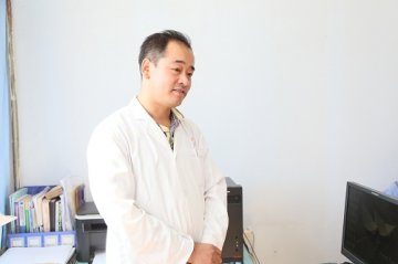 寻找身边的好医生系列报道之三 用青春回报家乡：扎根山区 服务群众