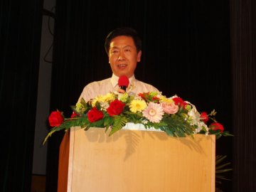 “夯实基础你追我赶”