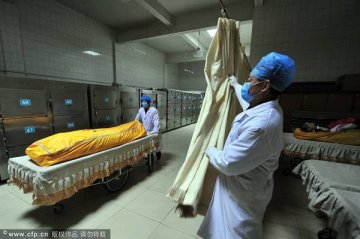 记者实拍职业入殓师