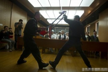 医生“习武”防暴力侵害