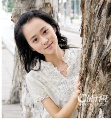 这个美丽的女生，还没醒来……