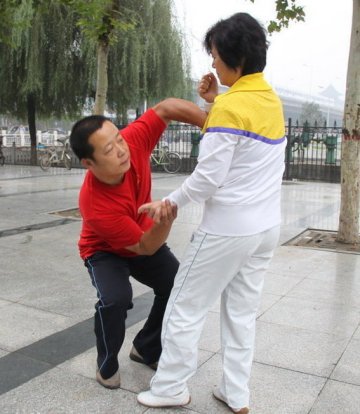 高清：最强太极推手窜红 闫芳称非议不攻自破