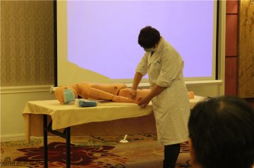中国性科学大会性治疗师手疗法演示