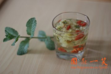 枸杞菊花茶