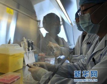 外媒关注中国官民淡定应对H7N9禽流感疫情