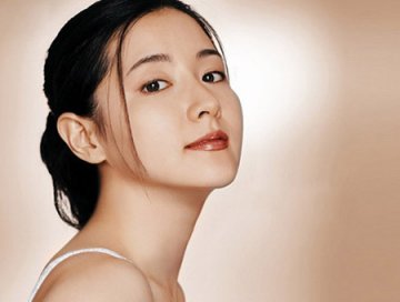 女性常食花生蜜枣茶可改善脸色暗沉蜡黄