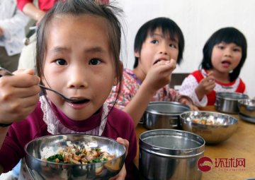 九阳希望厨房 · 镜头下的孩子们