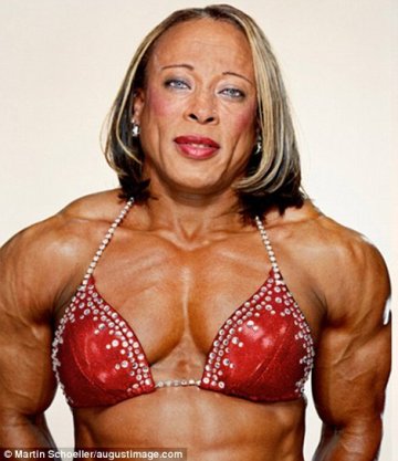 世界上最强壮肌肉美女