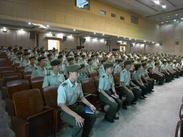 病生党支部与部队官兵开展军民共建“心理与健康”系列教育活动