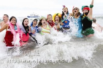 中老年人成了冬泳的主力军