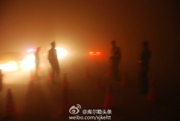 强沙尘天气侵袭新疆库尔勒