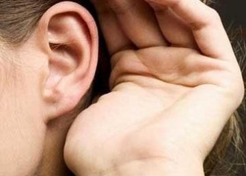 军医支招：耳朵突然听不到了怎么办？