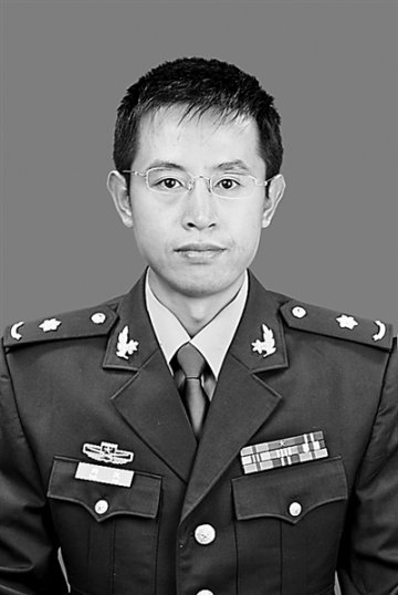 背部取皮巧“补脑”