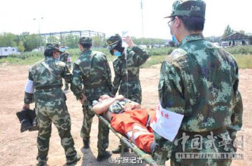 武警天津总队医院救治爆炸受伤群众20余人