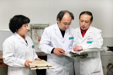 保定第一医院加强处方和病例干预和指导