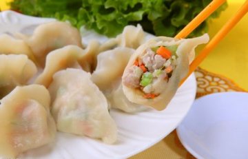 “破五”吃饺子 专家支招包出健康饺子