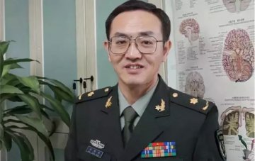 舒刚明：执手杏林春满园