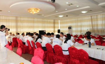 前方工作组集体学习落实刘延东副总理视频慰问精神