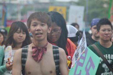 台湾5万名同性恋大游行