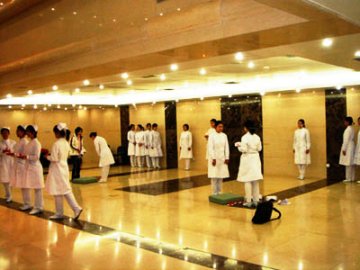 综合报道：我校迎评工作2005年扎实推进 成效显著