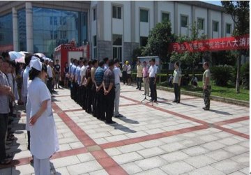 消防部门深入医院开展消防灭火应急疏散演练
