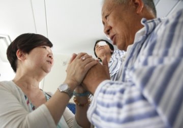 探访首列“健康快车—澳门光名号”眼科火车医院