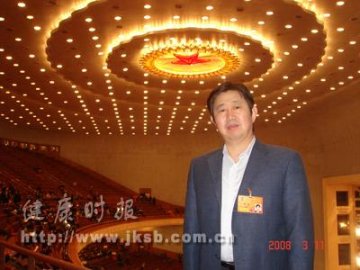 完善社会保障体系、提高服务效率，是新医改能否成功的关键