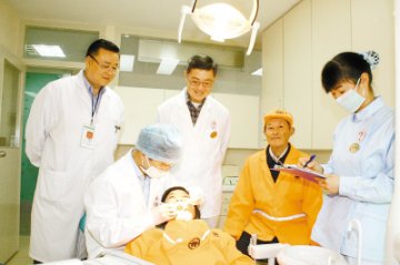 “城市美容师”获免费体检