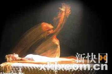 英美科学家将联手解密灵魂出窍之谜