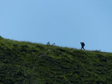 高血压男烈日下行山中暑猝死