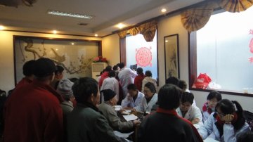 送“馨”温居，爱民暖心--中医专家走进农科院