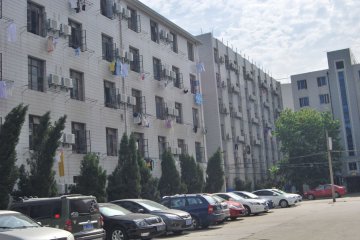 汉中门校区首批学生宿舍空调安装工程顺利竣工
