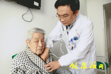 临床快递：百岁寿星搓麻将时突发嵌顿疝 湘雅专家急诊手术补片除后患