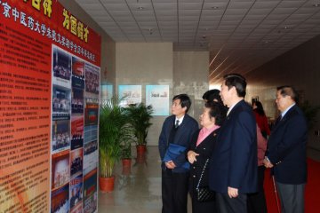 我校隆重举行2007年度朱敬文奖学金颁奖典礼